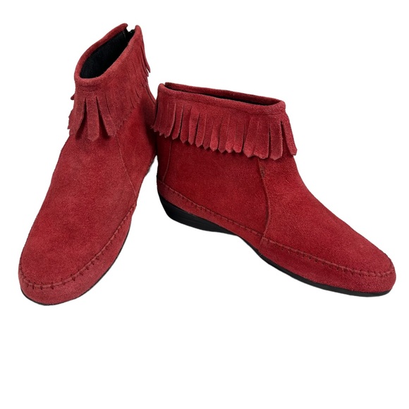 Red Suede Leather Ankle Moccasin Fringe Boots Size 8.5 Like new! - Picture 2 of 11